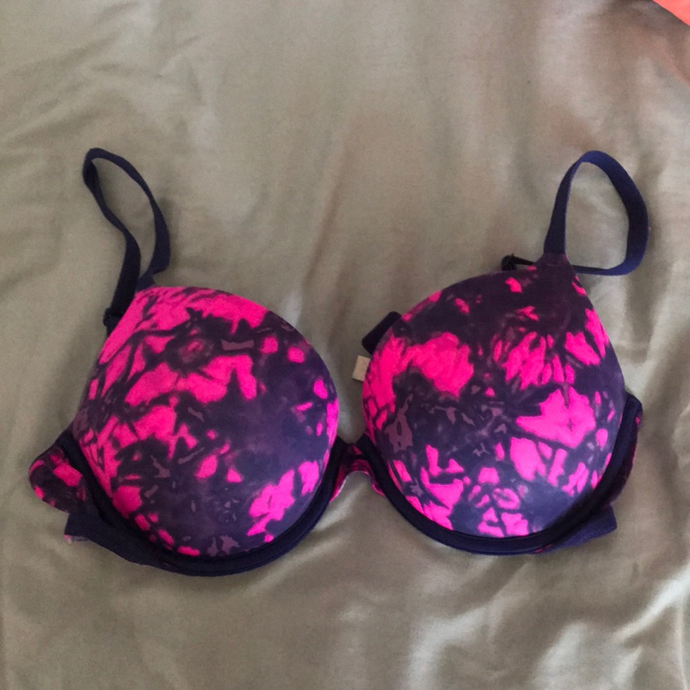 34 D